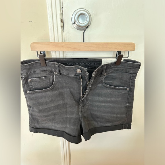 NEW American Eagle Super High-Waisted Denim Short, black, size 12 - Picture 10 of 13